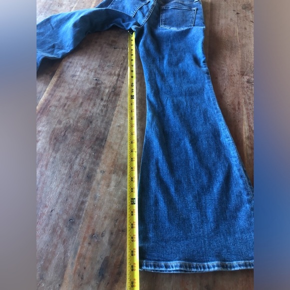 Abercrombie & Fitch Jeans The Flare Ultra High Rise Medium Blue - Picture 8 of 12